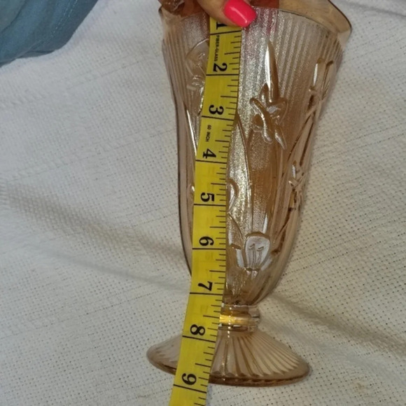 Vintage carnival glass‎ vase - Picture 4 of 7